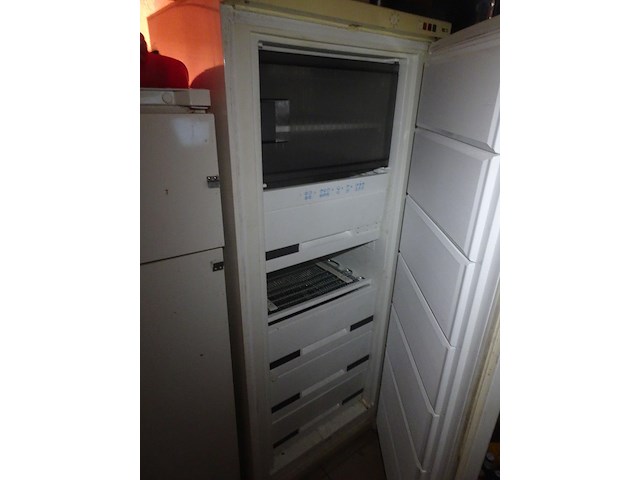 Koelkast delonghi + diepvriezer friac comfort - afbeelding 4 van  4