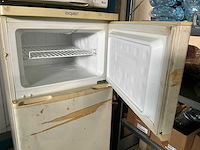 Koelkast en microgolfoven - afbeelding 6 van  7