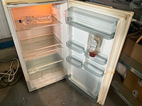 Koelkast en microgolfoven - afbeelding 7 van  7