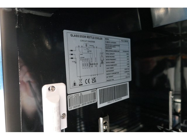 Koelkast met 3 vitrine deuren zwarte kleur - afbeelding 6 van  7