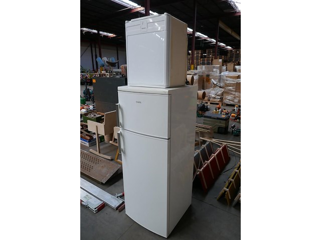 Koelkast + mini-bar - afbeelding 2 van  4