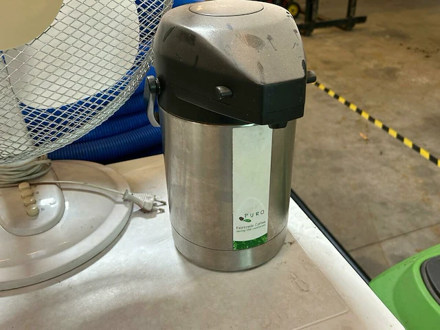 Koelkast, ventilator, koffietermo - afbeelding 4 van  5