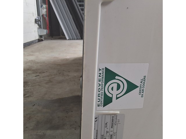 Koelsysteem binnen en buiten unit voor koelcel - afbeelding 9 van  13