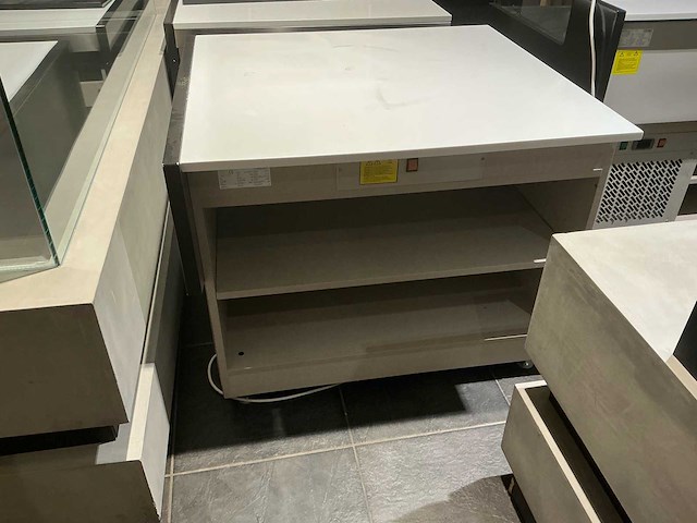 Koeltoog met kassablokken en led verlichting infrico vly 25 winkel toonbank - afbeelding 6 van  16