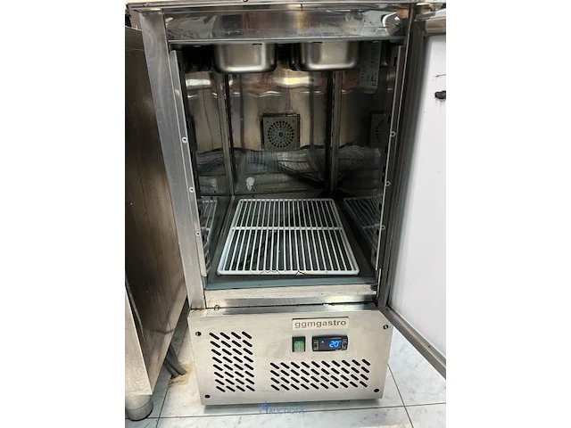 Koelwerkbank / saladette ggmgastro - afbeelding 4 van  8