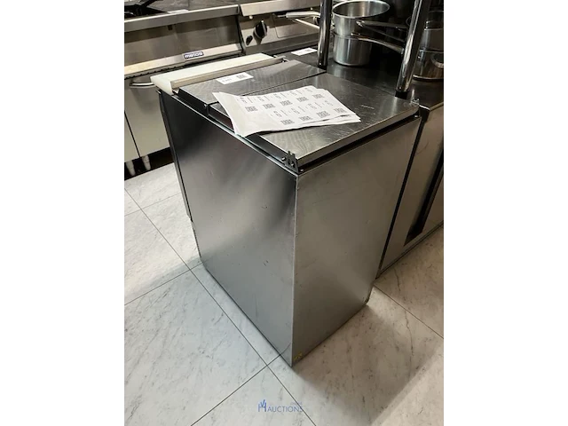 Koelwerkbank / saladette ggmgastro - afbeelding 7 van  8