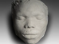 Koen wastijn (1963) & johan deschuymer (1965), 'bunker', three concrete heads, h 20 cm (+) - afbeelding 4 van  6