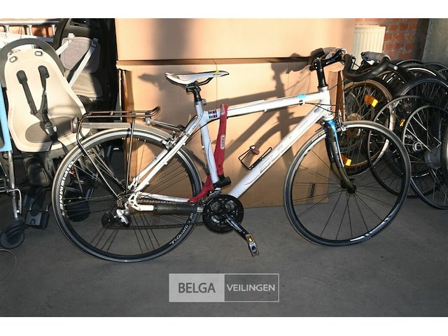 Koersfiets bulls - afbeelding 1 van  3