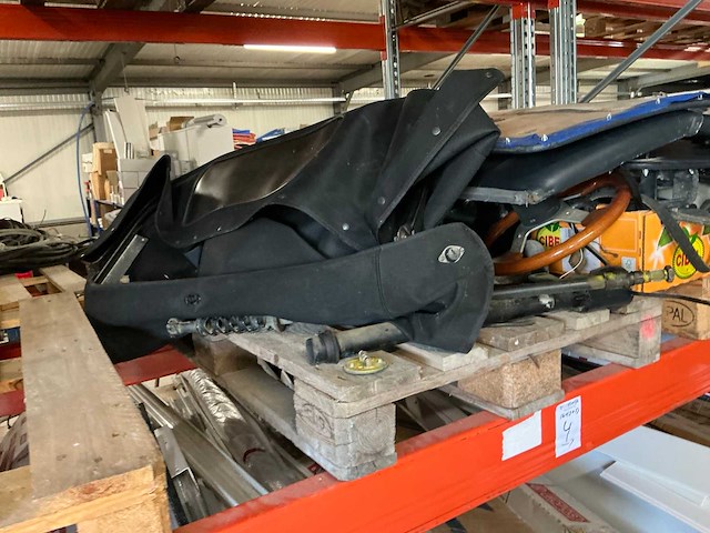 Koetswerk volkswagen kever oldtimer - afbeelding 1 van  3