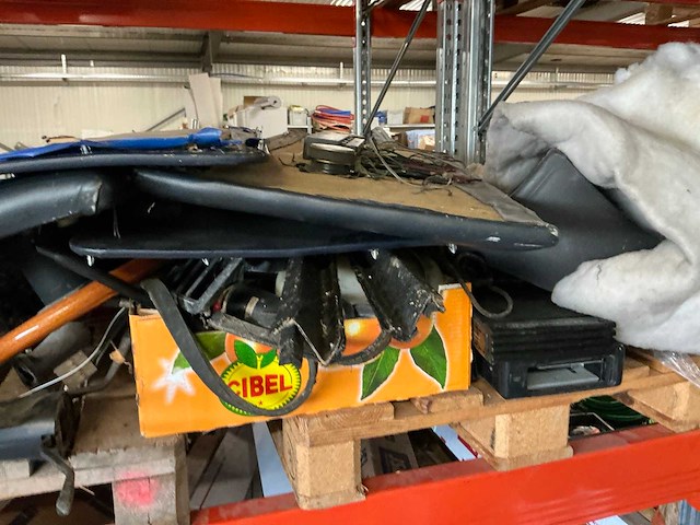 Koetswerk volkswagen kever oldtimer - afbeelding 2 van  3