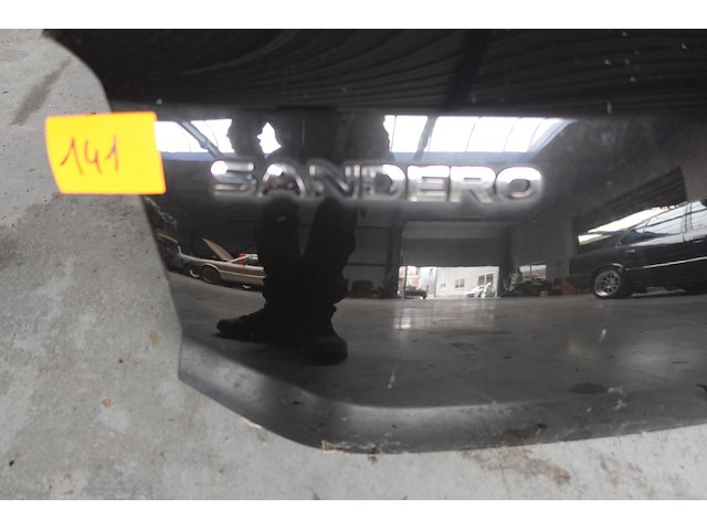 Koffer dacia sandero - afbeelding 4 van  4