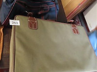 Koffer en draagtas - afbeelding 1 van  3