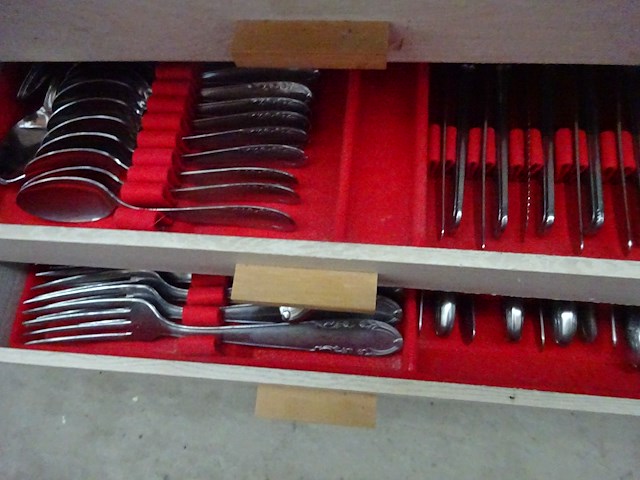 Koffer met bestek - afbeelding 2 van  3