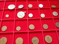 Koffer met munten en/of penningen - afbeelding 3 van  7