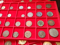 Koffer met munten en/of penningen - afbeelding 6 van  7