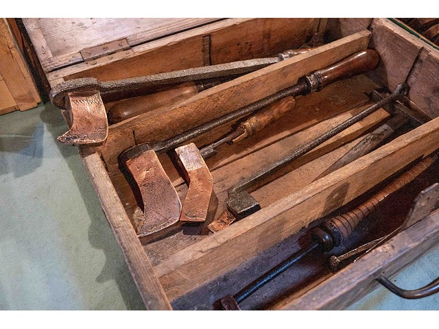 Koffer met smidgereedschap - afbeelding 3 van  5