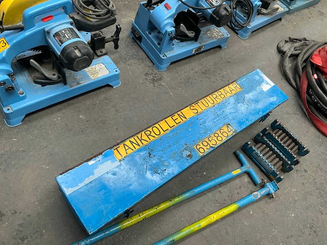 Koffer met transport rollen - afbeelding 6 van  6