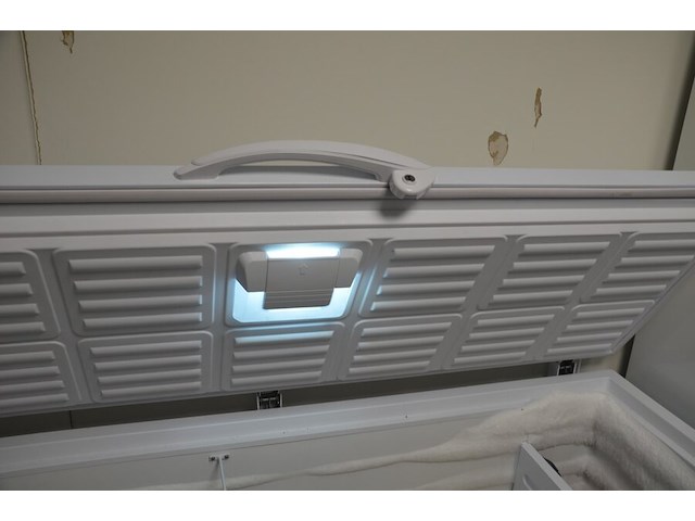 Kofferdiepvries ggm gastro 585l afm. 1,80m lang - afbeelding 7 van  8