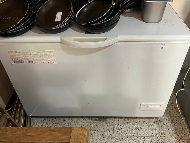 Kofferdiepvries zanussi (20) - afbeelding 2 van  3