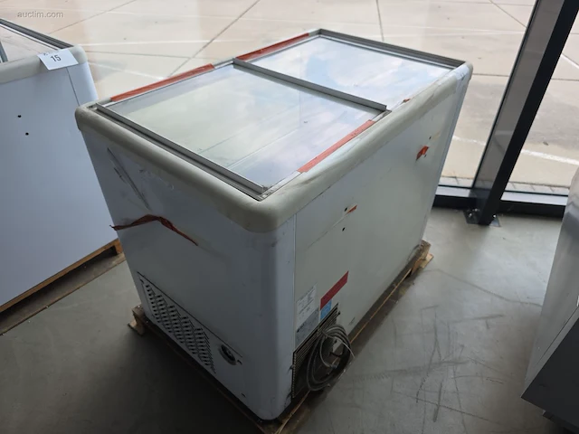Kofferdiepvriezer isa panavision 250 r134a - afbeelding 1 van  5