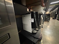 Koffie automaat - verkoopautomaat - afbeelding 1 van  4