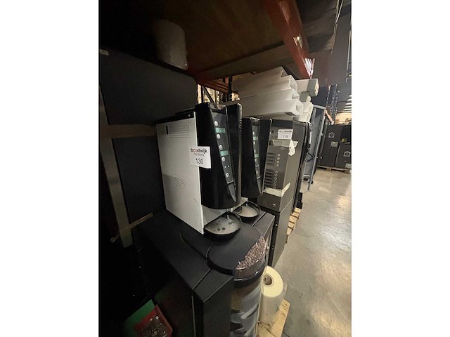 Koffie automaat - verkoopautomaat - afbeelding 2 van  4