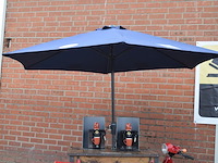 Koffiebar vespa uitgerust met 2 koffiezetapparaten en parasol, start op startpiloot, zonder papieren - afbeelding 15 van  21