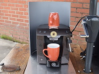 Koffiebar vespa uitgerust met 2 koffiezetapparaten en parasol, start op startpiloot, zonder papieren - afbeelding 6 van  21