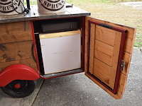 Koffiebar vespa uitgerust met 2 koffiezetapparaten en parasol, start op startpiloot, zonder papieren - afbeelding 7 van  21