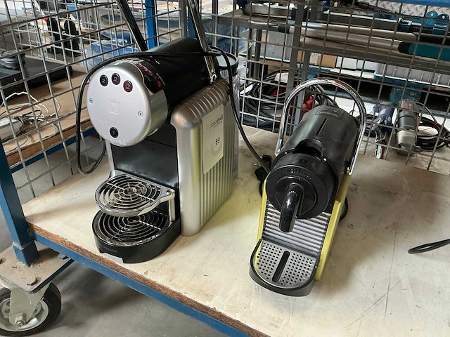 Koffiemachine (2x) - afbeelding 1 van  6