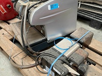 Koffiemachine faema met aparte maler - afbeelding 1 van  8