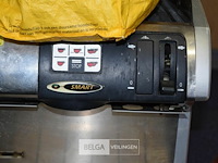 Koffiemachine met toebehoren en koffiemolen - afbeelding 2 van  6