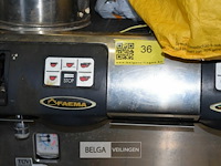 Koffiemachine met toebehoren en koffiemolen - afbeelding 3 van  6