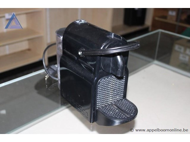 Koffiemachine, nespresso, werking niet gekend - afbeelding 2 van  2