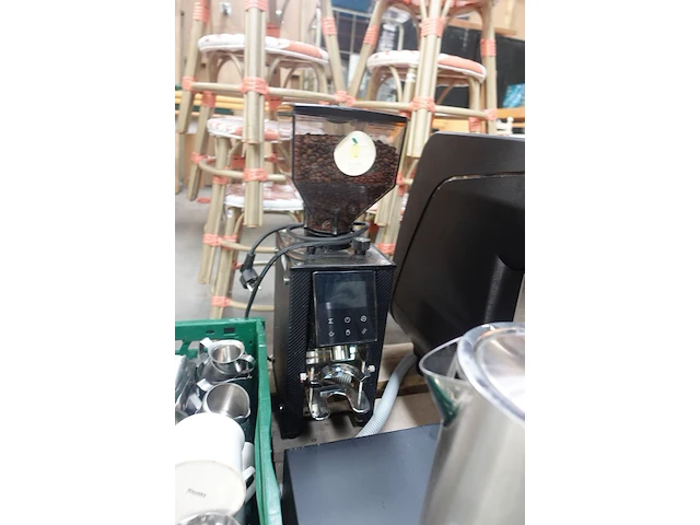Koffiemachine simonelli + toebehoren - afbeelding 2 van  13