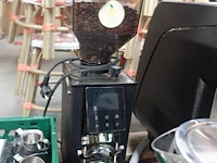 Koffiemachine simonelli + toebehoren - afbeelding 2 van  13