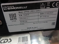 Koffiemachine simonelli + toebehoren - afbeelding 9 van  13