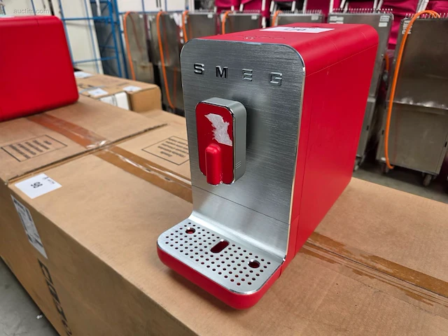 Koffiemachine smeg bcc01rdmeu - afbeelding 1 van  4