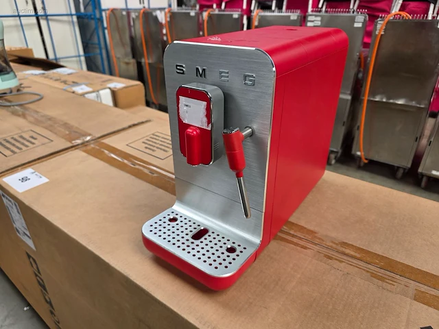 Koffiemachine smeg bcc02rdmeu - afbeelding 1 van  4