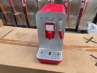 Koffiemachine smeg bcc02rdmeu - afbeelding 2 van  4