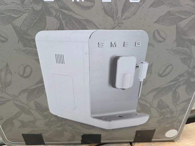 Koffiemachine smeg bcc02whmeu - afbeelding 2 van  4