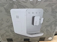 Koffiemachine smeg bcc02whmeu - afbeelding 2 van  4