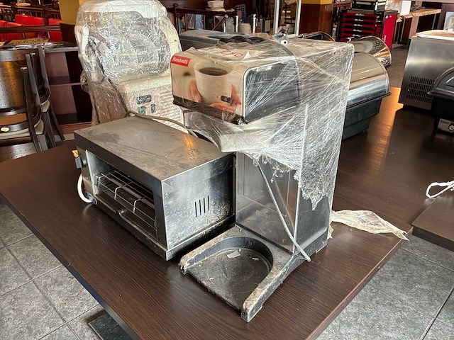 Koffiemachine - afbeelding 1 van  2