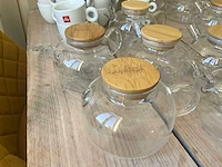 Koffietassen, theekannen en koffiepers - afbeelding 3 van  8