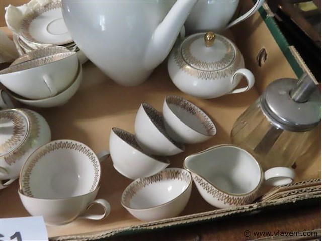 Koffie/theeservies volgens foto's - afbeelding 3 van  4