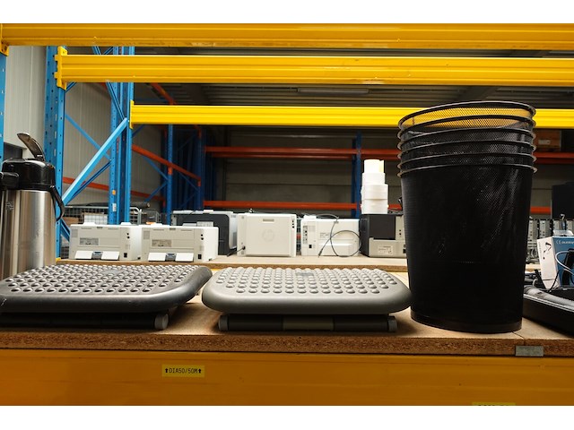 Koffiezetapparaat + 4x thermos pompkan - afbeelding 4 van  7