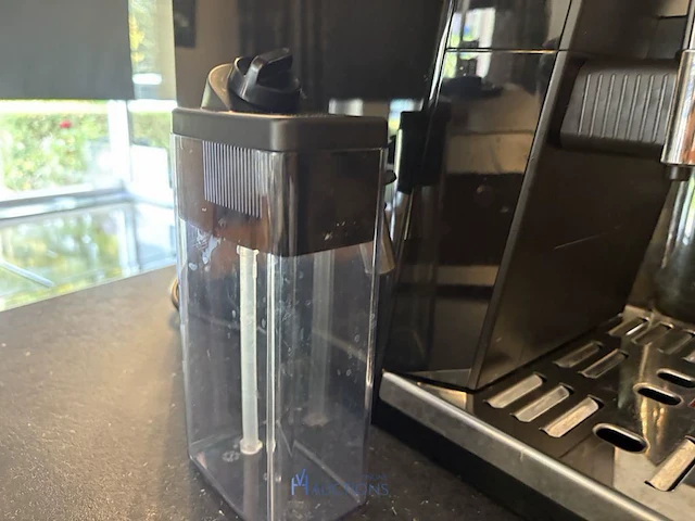 Koffiezetapparaat delonghi eletta cappuccino - afbeelding 6 van  7