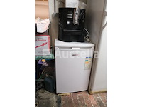 Koffiezetapparaat + koelkast - afbeelding 9 van  11