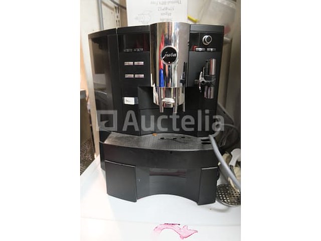 Koffiezetapparaat + koelkast - afbeelding 10 van  11