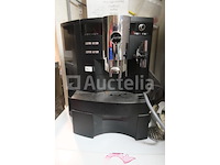 Koffiezetapparaat + koelkast - afbeelding 10 van  11